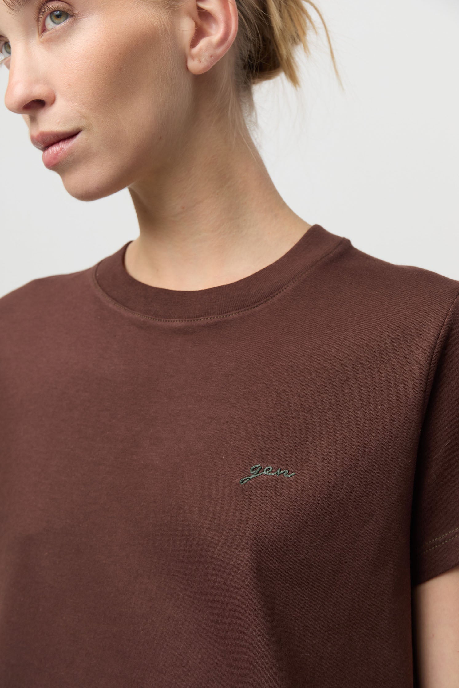 REMERA VIVOS