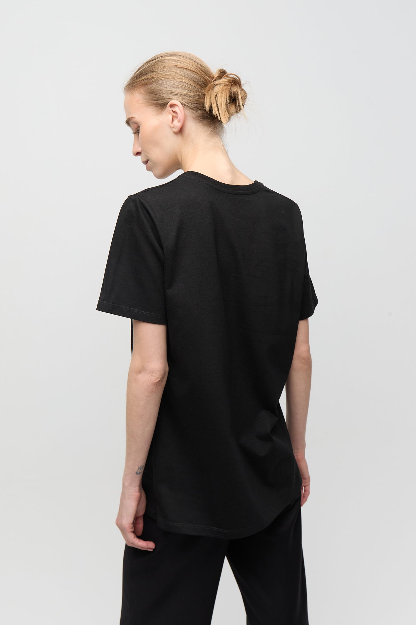 REMERA NO GENDER